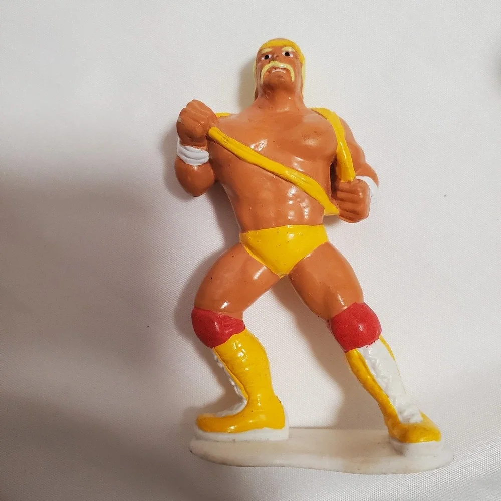 Vintage 1990 WWF Hulk Hogan Ultimate Warrior Applause WWE Figures Titan Sports